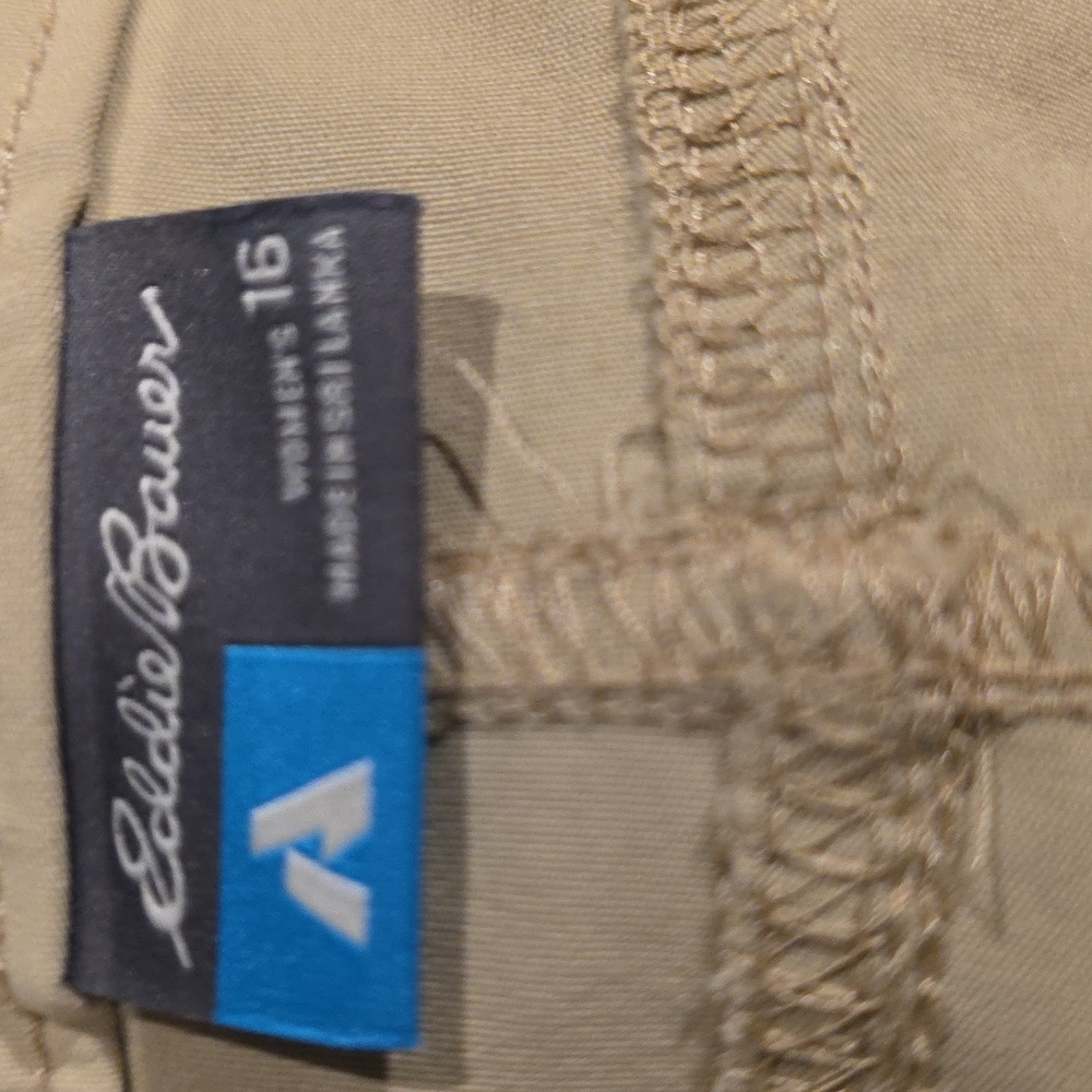 Women's Tan Shorts Eddie Bauer Sz16 - Picture 4 of 5